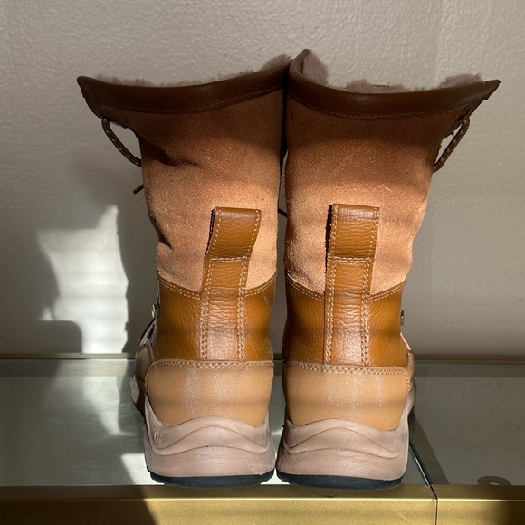 Women’s Ugg boots in Like new and perfect condition! - Picture 5 of 8